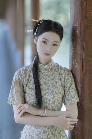 啄木鸟《女警奥莎娜》英文名